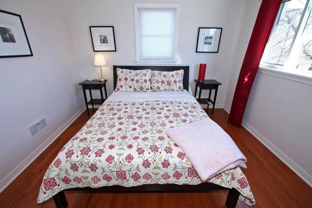 Holiday home Skyline Park And Walk To The Falls & Wonderful Free Breakfast Deliverd Daily To The Niagara Falls