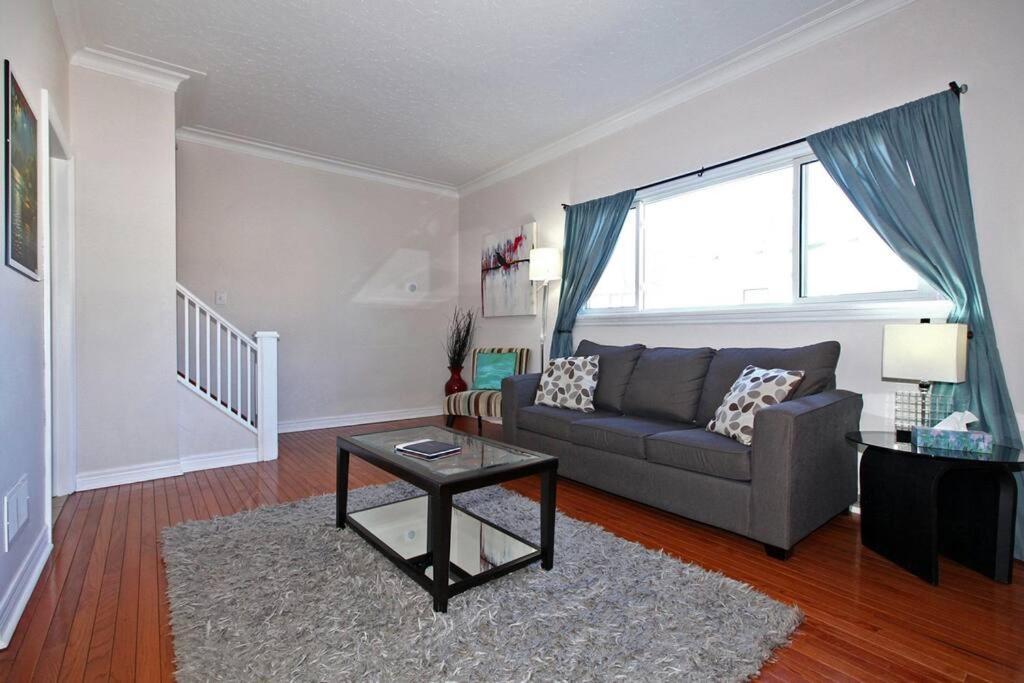 Skyline Park And Walk To The Falls & Wonderful Free Breakfast Deliverd Daily To The Holiday home *