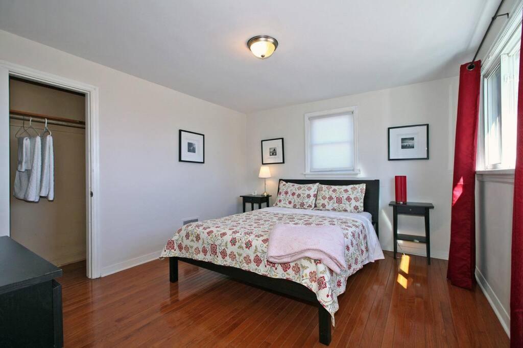 Skyline Park And Walk To The Falls & Wonderful Free Breakfast Deliverd Daily To The Holiday home Niagara Falls